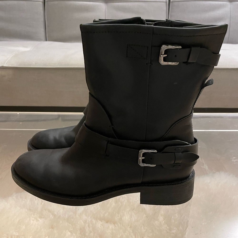 Enzo Angiolini Boots